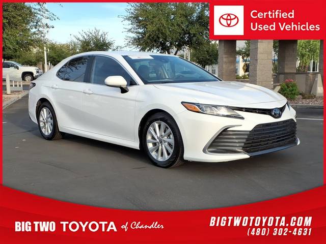 2023 Toyota Camry LE FWD photo