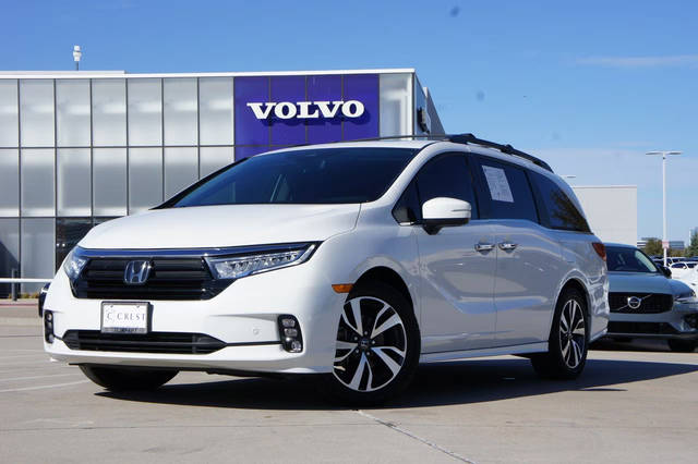 2023 Honda Odyssey Touring FWD photo