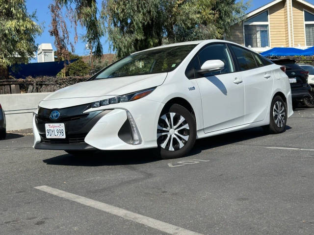 2022 Toyota Prius Prime XLE FWD photo