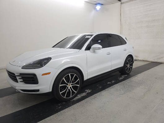 2023 Porsche Cayenne Platinum Edition AWD photo