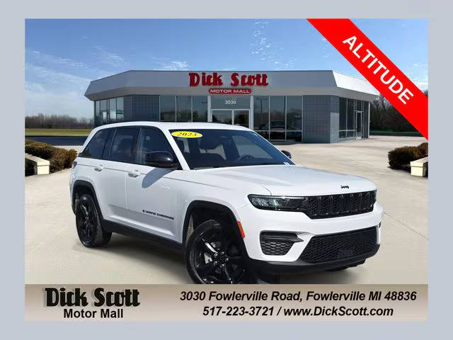 2023 Jeep Grand Cherokee Altitude 4WD photo