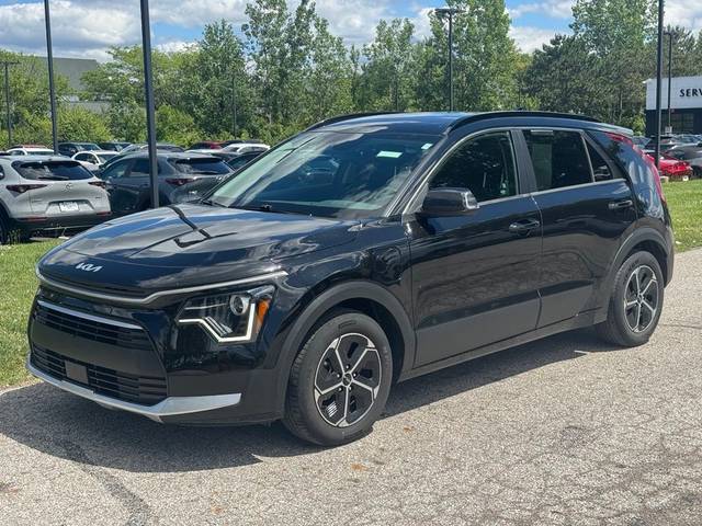 2023 Kia Niro EX FWD photo