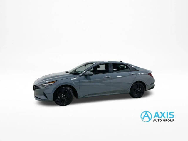 2023 Hyundai Elantra SEL FWD photo