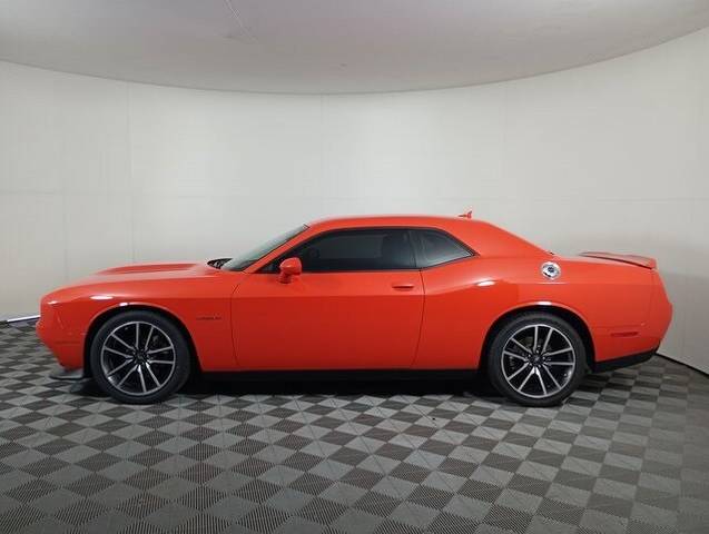 2022 Dodge Challenger R/T RWD photo