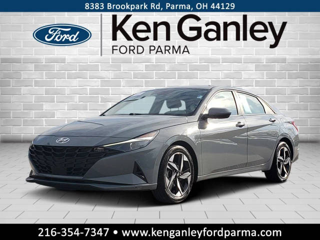 2023 Hyundai Elantra SEL FWD photo