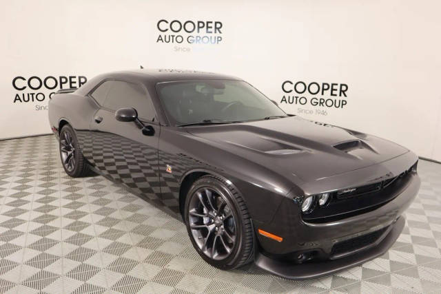 2022 Dodge Challenger R/T Scat Pack RWD photo