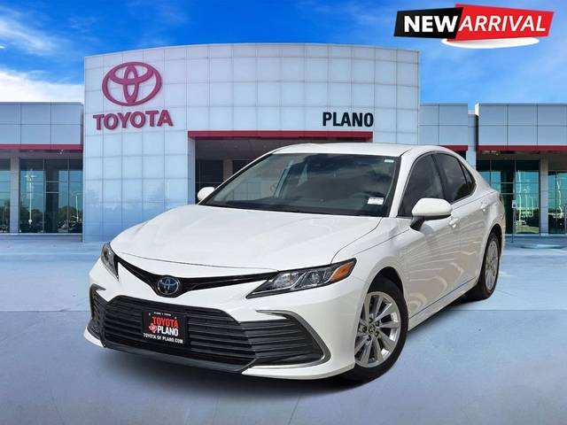 2023 Toyota Camry LE FWD photo