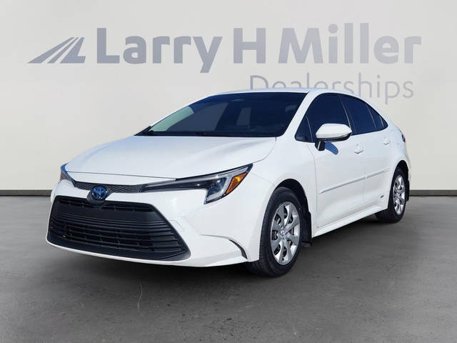 2023 Toyota Corolla Hybrid LE AWD photo