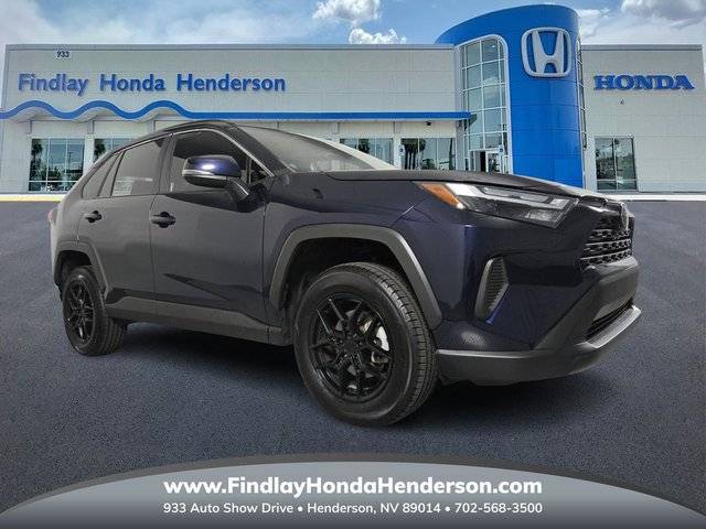 2022 Toyota RAV4 XLE FWD photo