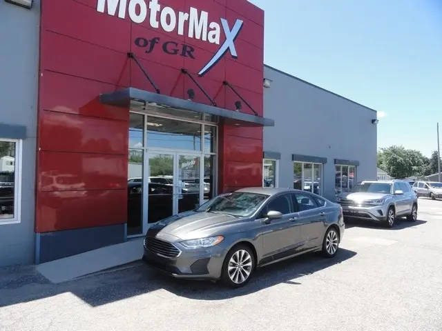 2019 Ford Fusion SE AWD photo