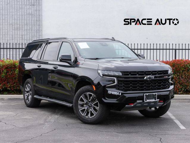 2023 Chevrolet Suburban Z71 4WD photo