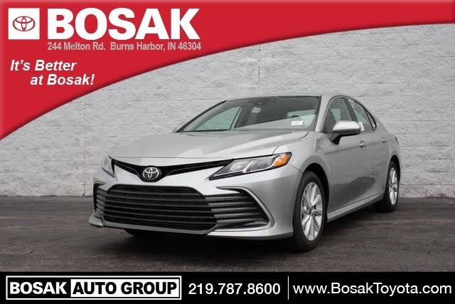 2023 Toyota Camry LE FWD photo