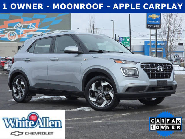 2023 Hyundai Venue SEL FWD photo