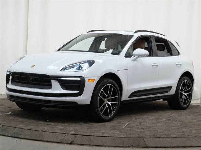 2023 Porsche Macan T AWD photo