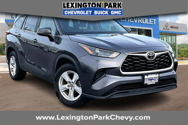 2023 Toyota Highlander L FWD photo