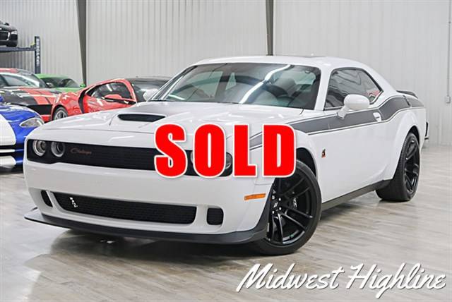 2022 Dodge Challenger R/T Scat Pack Widebody RWD photo