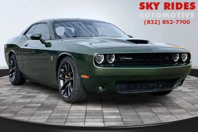 2022 Dodge Challenger R/T Scat Pack RWD photo