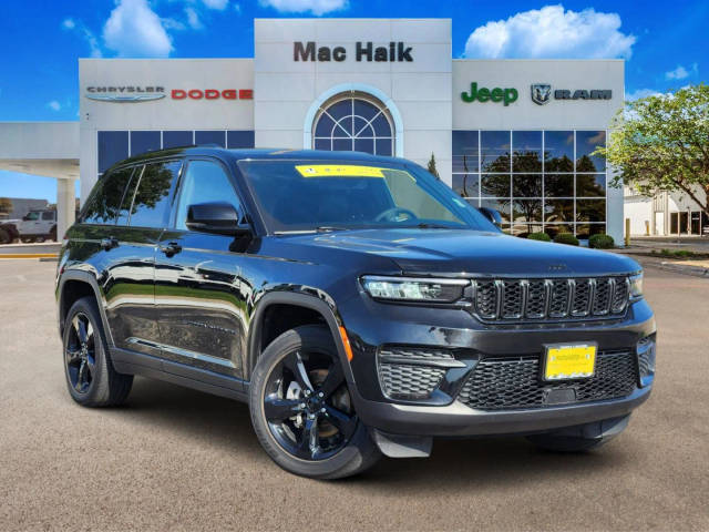 2023 Jeep Grand Cherokee Altitude 4WD photo