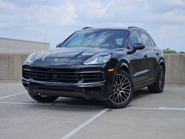 2023 Porsche Cayenne  AWD photo