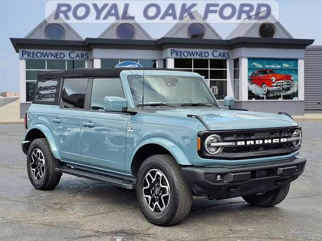 2022 Ford Bronco 4 Door Outer Banks 4WD photo