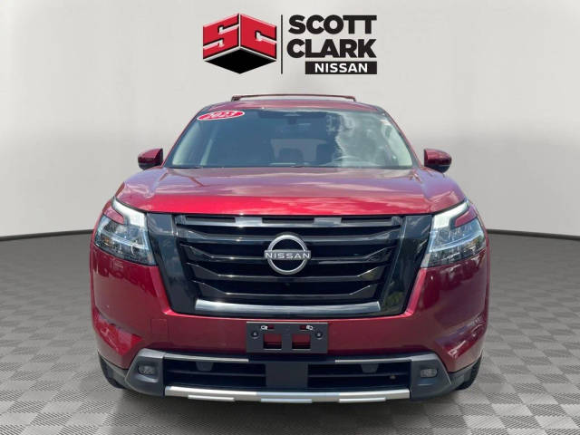 2023 Nissan Pathfinder SL 4WD photo