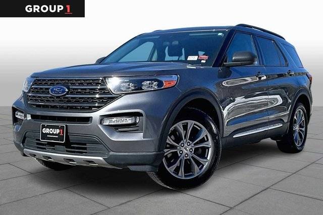 2022 Ford Explorer XLT 4WD photo