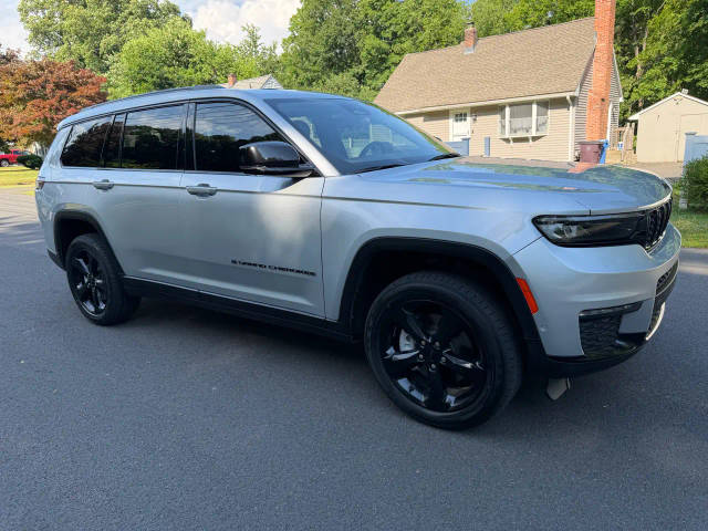2023 Jeep Grand Cherokee L Limited 4WD photo