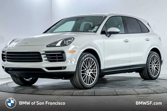 2023 Porsche Cayenne  AWD photo