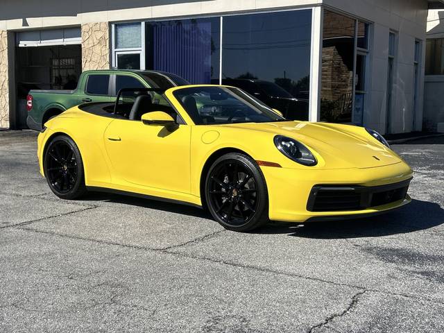 2021 Porsche 911 Carrera RWD photo