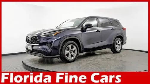 2023 Toyota Highlander L FWD photo