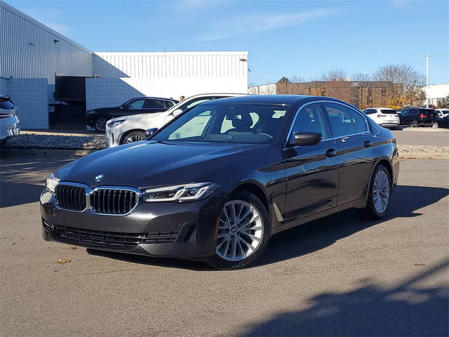 2023 BMW 5 Series 530i xDrive AWD photo