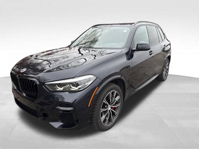 2023 BMW X5 M50i AWD photo