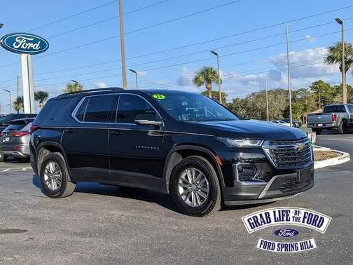 2023 Chevrolet Traverse LT Leather AWD photo