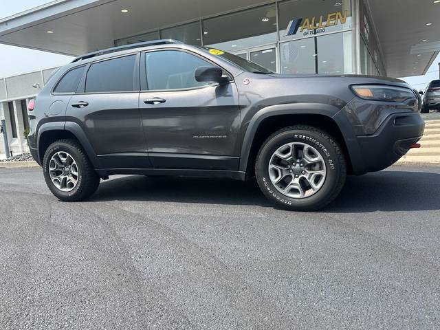 2022 Jeep Cherokee Trailhawk 4WD photo