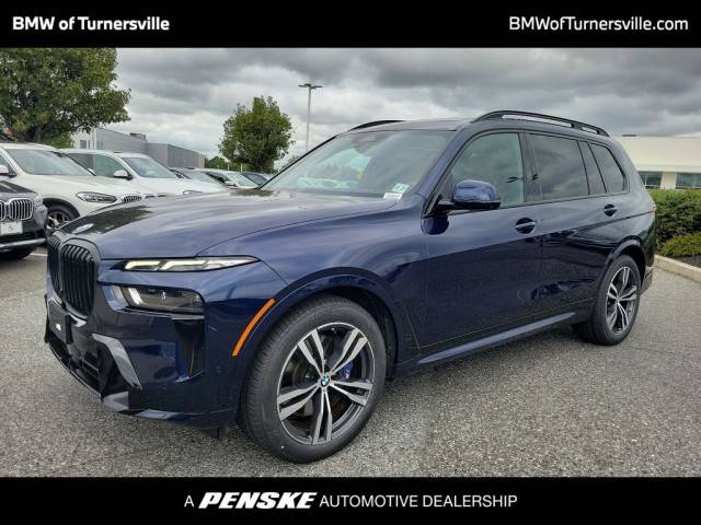 2023 BMW X7 xDrive40i AWD photo