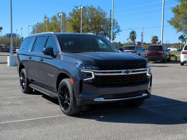 2023 Chevrolet Suburban LS 4WD photo