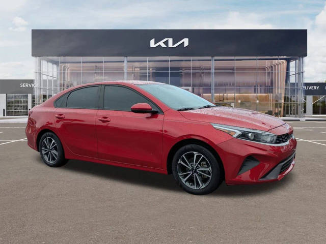 2023 Kia Forte LXS FWD photo