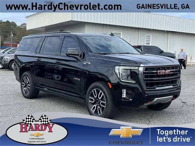2023 GMC Yukon XL AT4 4WD photo