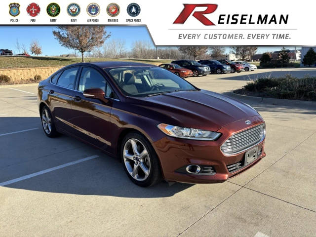 2015 Ford Fusion SE FWD photo