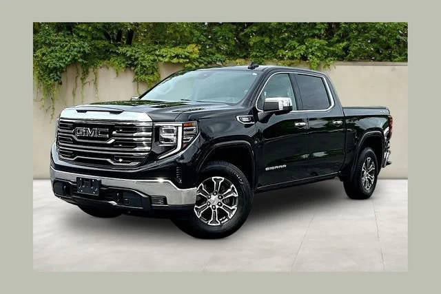 2022 GMC Sierra 1500 SLT 4WD photo