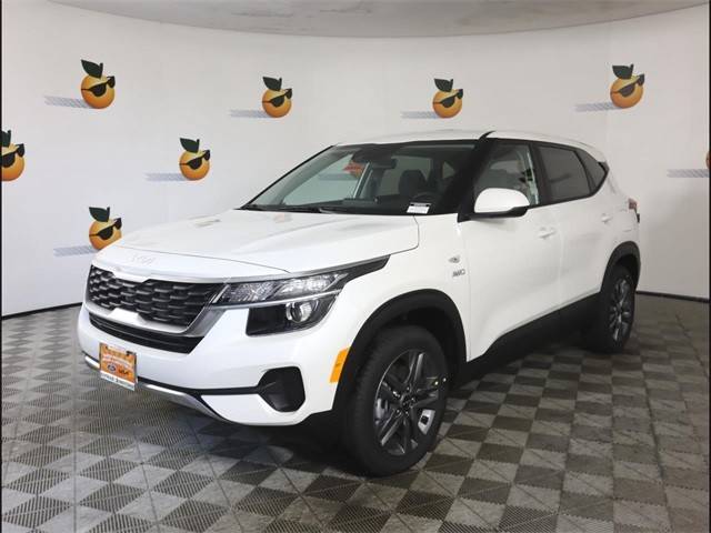 2023 Kia Seltos LX AWD photo