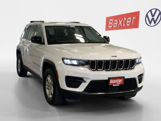 2023 Jeep Grand Cherokee Laredo 4WD photo