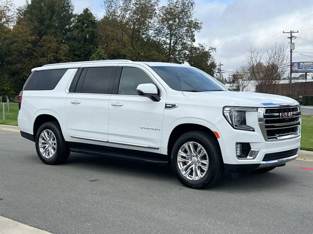 2023 GMC Yukon XL SLT 4WD photo