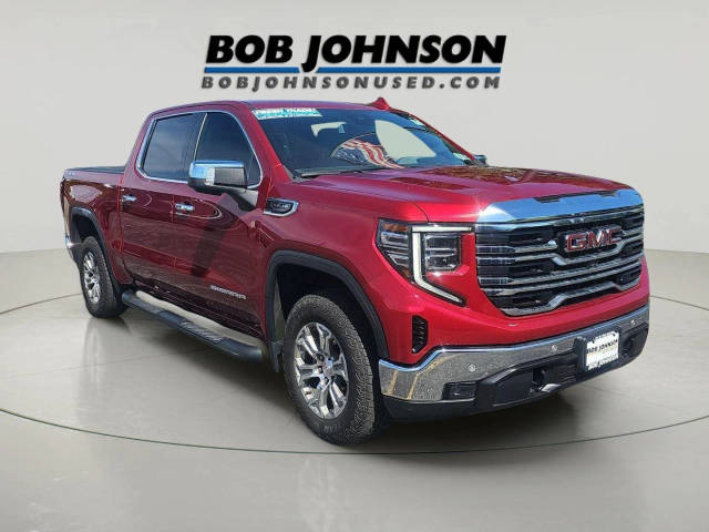 2022 GMC Sierra 1500 SLT 4WD photo