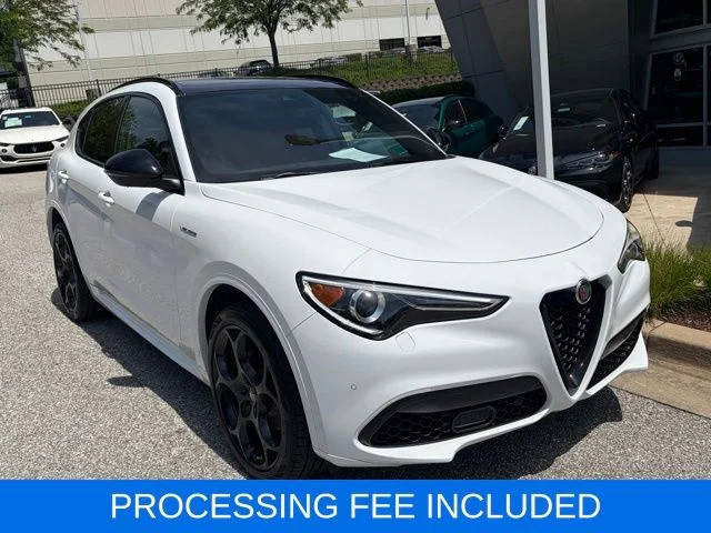 2023 Alfa Romeo Stelvio Veloce AWD photo