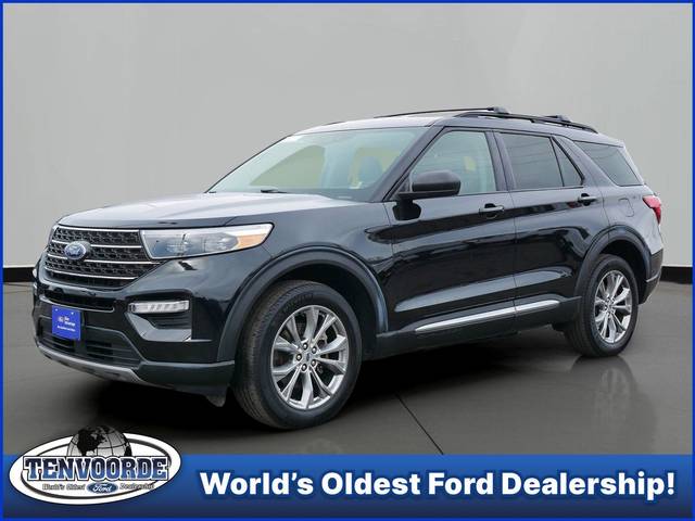 2022 Ford Explorer XLT 4WD photo