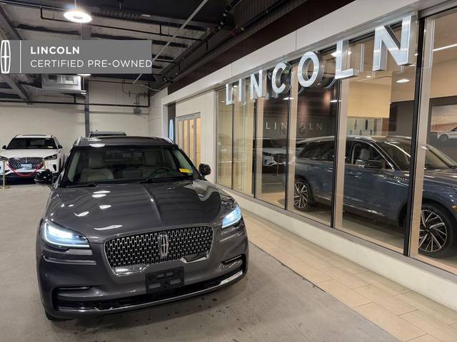 2023 Lincoln Aviator Standard AWD photo