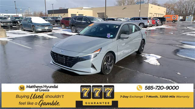 2023 Hyundai Elantra SEL FWD photo