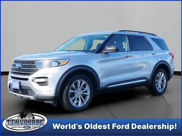2022 Ford Explorer XLT 4WD photo