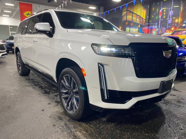 2023 Cadillac Escalade ESV 4WD Sport 4WD photo